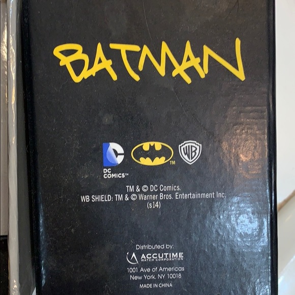 Watch Batman - Picture 2 of 2